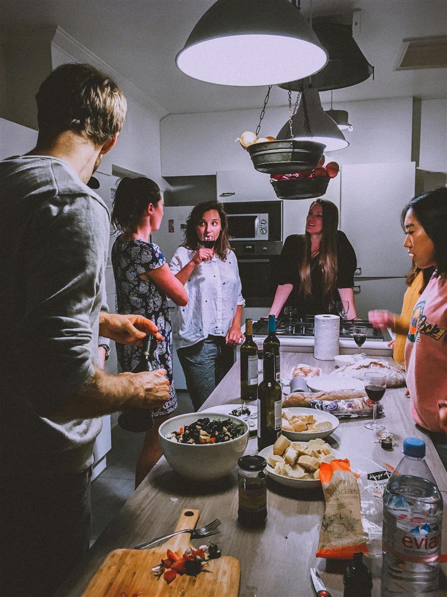 Slow Food for Fast Times: The Rise of Ritual in Everyday Eating