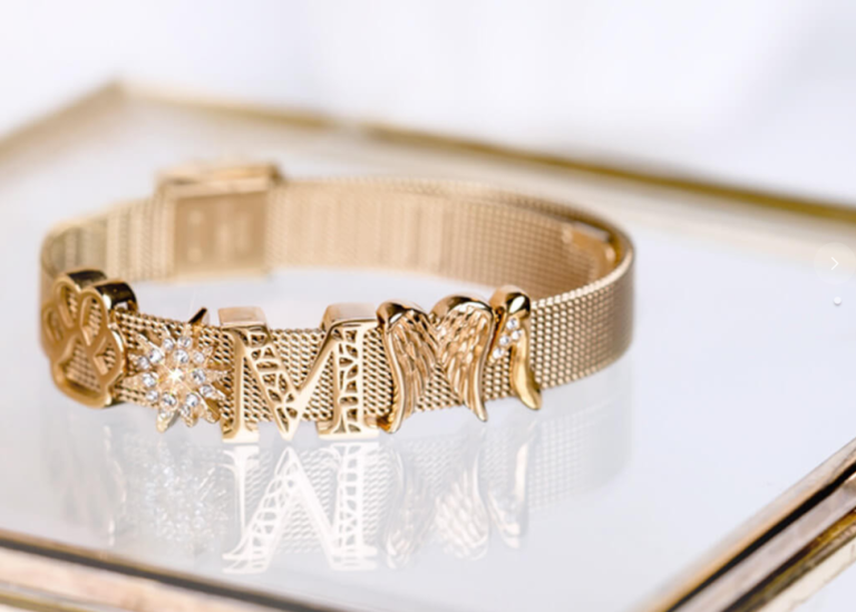 A Polish Touch to Personalised Jewelry
